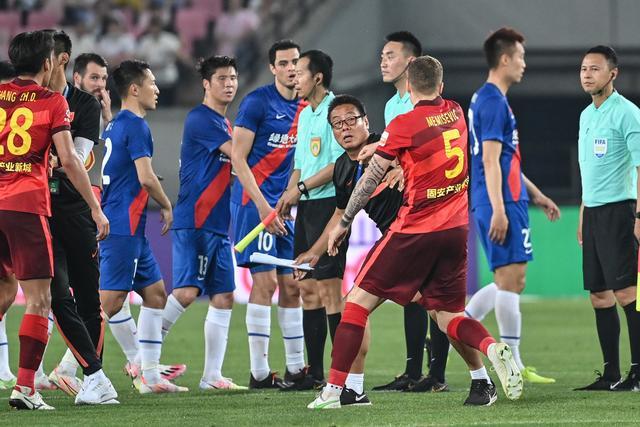 76人揭幕战前瞻：主力缺阵，替补伤情待定